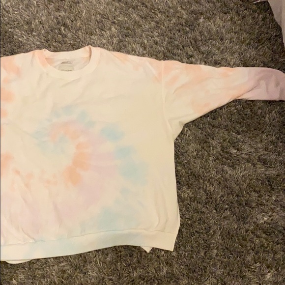 soft and comfy sweatshirt/coverup!!! - Picture 2 of 4